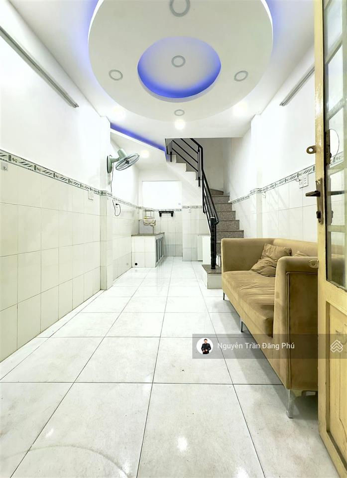 Nhà 3 tầng trung tâm quận 1, 3pn 2wc, chỉ 3,2 tỷ còn tl