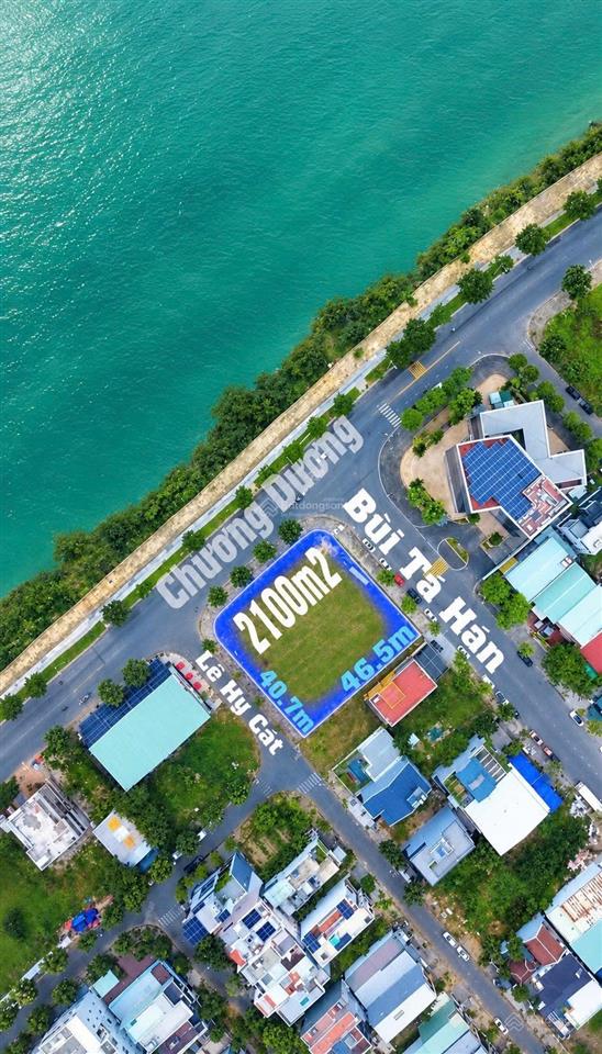 2100m2 lô 3 mặt tiền chương dương lê hy cát bùi tá hán cần bán
