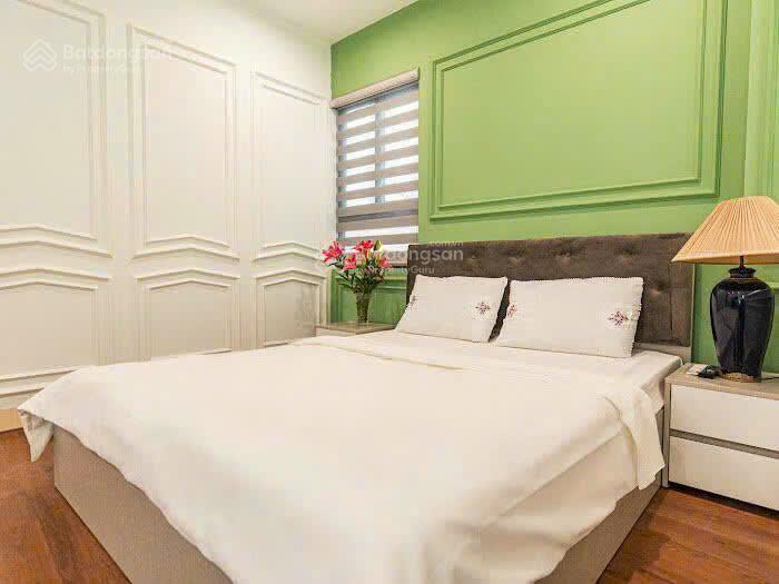 Bán gấp nhà mặt phố dt 61m xây 9 tầng giá 22 tỷ đang kinh doanh làm khách sạn tại triều khúc