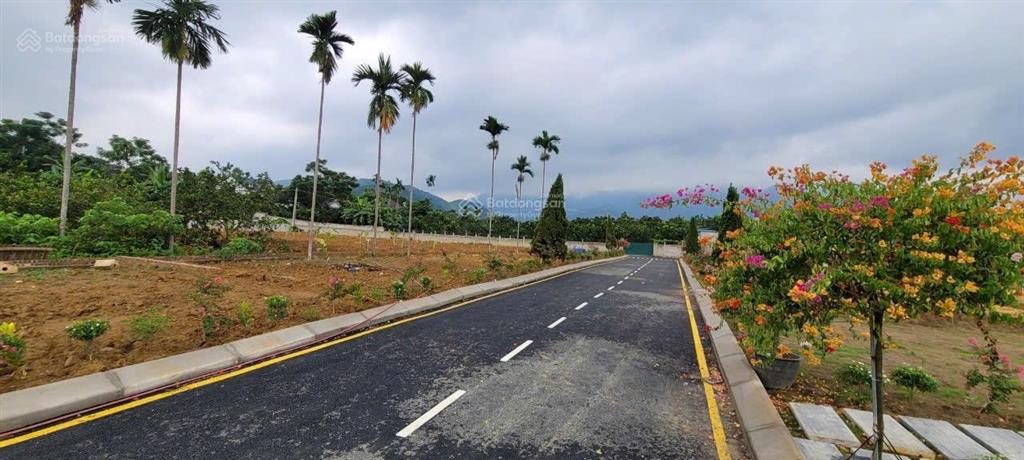Đất ngộp sát xanh villa, đại lộ tl ,ga metro, yên bình,thạch thất hoà lạc 13,5 tr/m sổ đỏ,ô tô vào