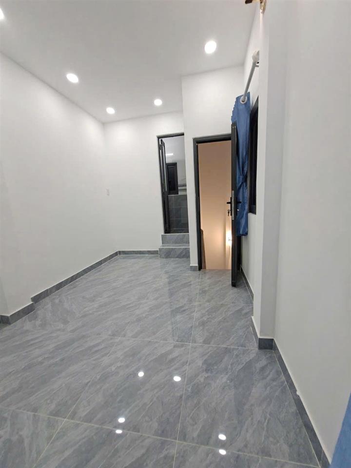 Nhà mới 2 lầu/2PN hẻm 764 Nguyễn Duy P12Q8, Giá : 2.79 Tỷ (Thương lượng)