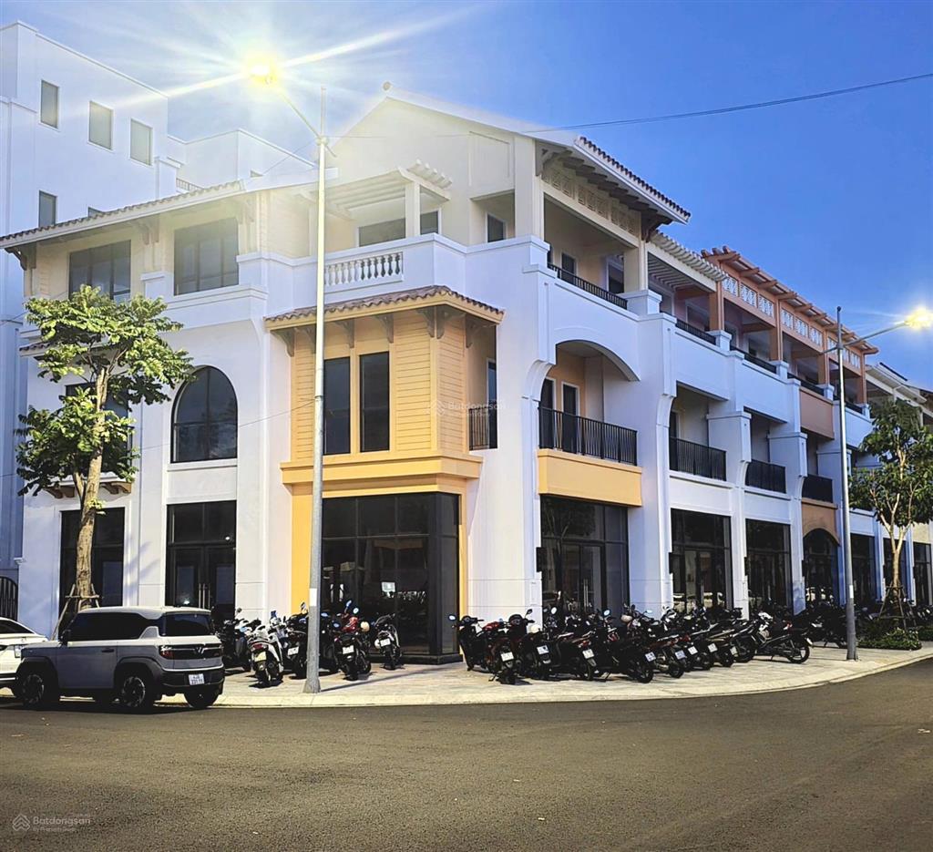 Căn góc 3 tầng sonata hướng sông, trục chính vào dự án thích hợp cho thuê, kinh doanh. ck 14%