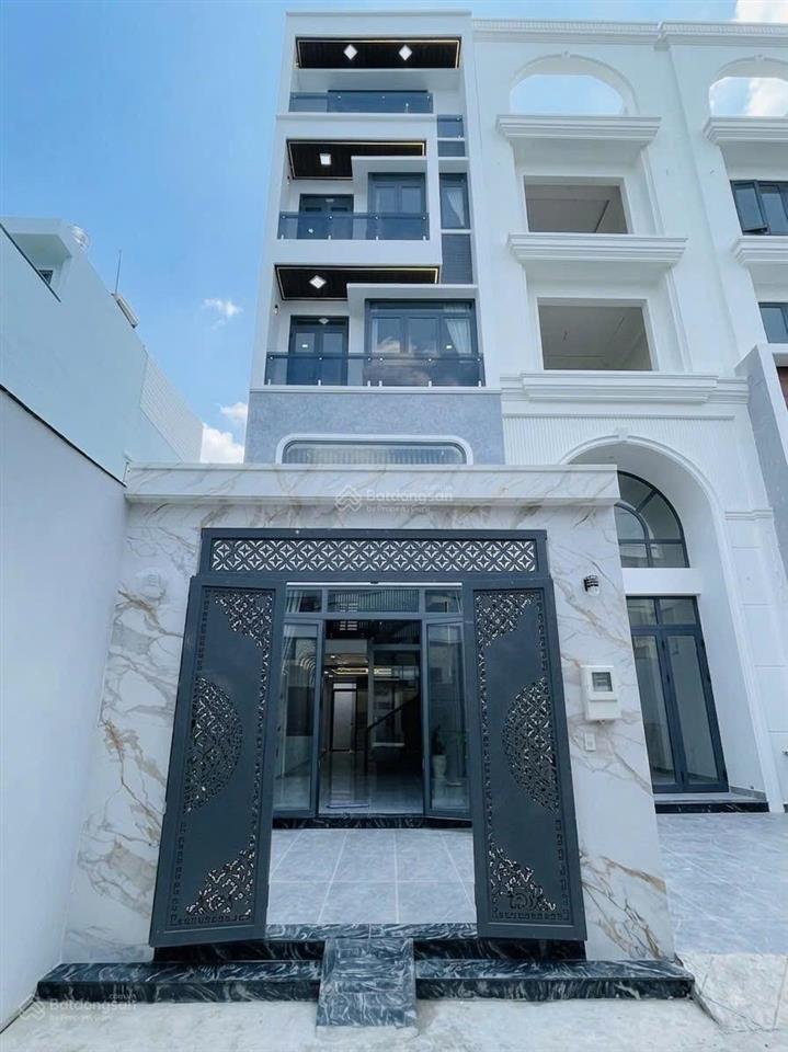 Siêu phẩm đường tên lửa thang máy 5 tầng full nội thất, 9,9 tỷ, 4,3x19m ô tô ngủ nhà