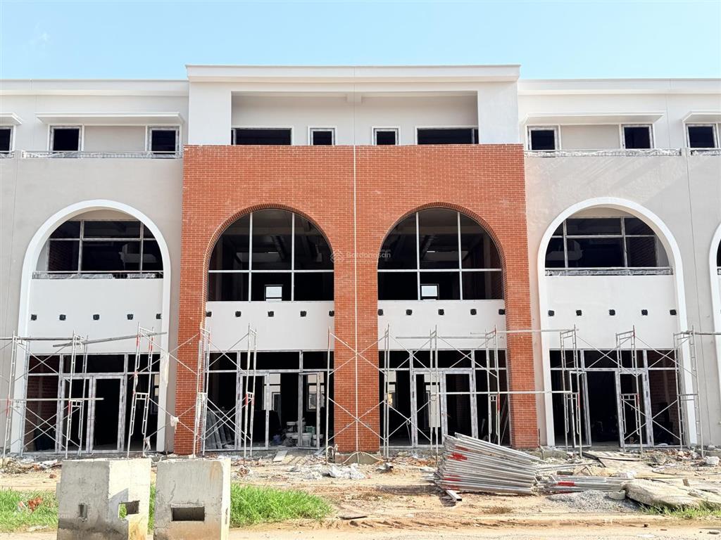 Bán shophouse kinh doanh mặt tiền đường 30m green city 110m2| 6,49 tỷ đã hoàn thiện sổ sẵn