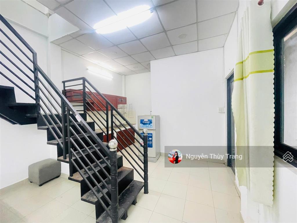 Bán nhà liên kế sẵn hđ thuê nhà. bán 2 tỷ. 80m2. trục đường chính đẹp full nội thất