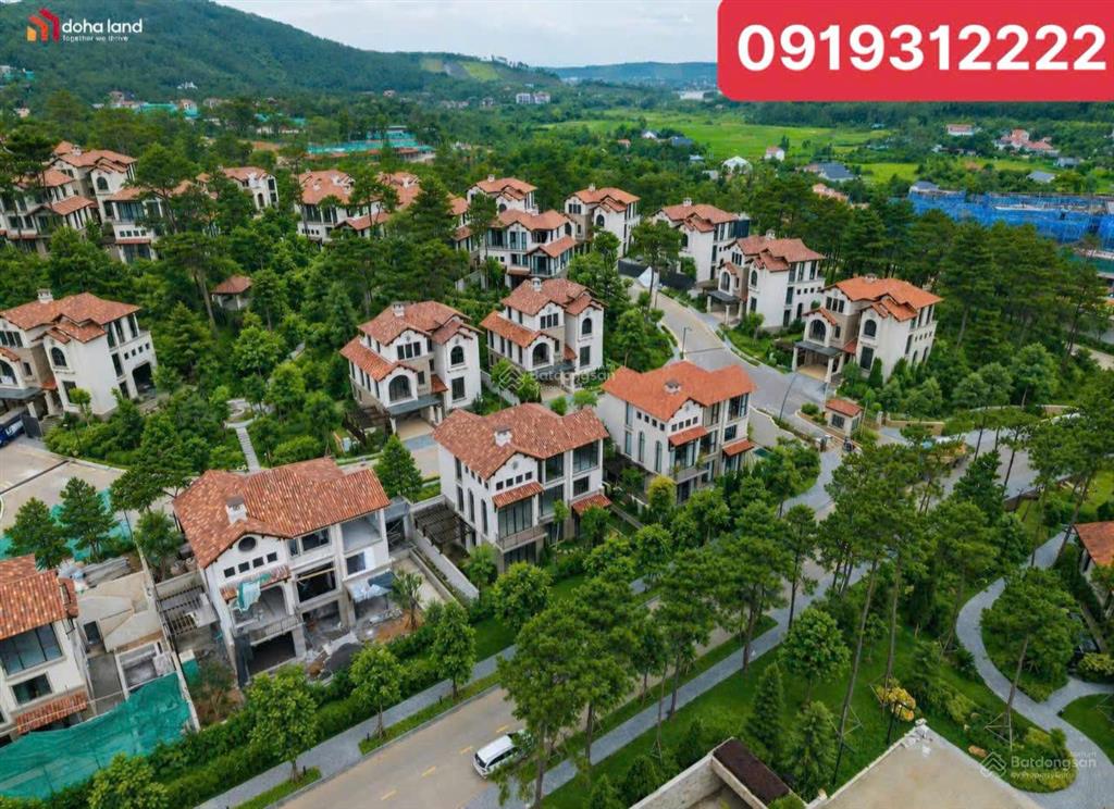 Do mua 2 căn nên tôi có nhu cầu bán gấp 1 căn biệt song lập căn góc đẹp nhất dự án nhận nhà ở luôn