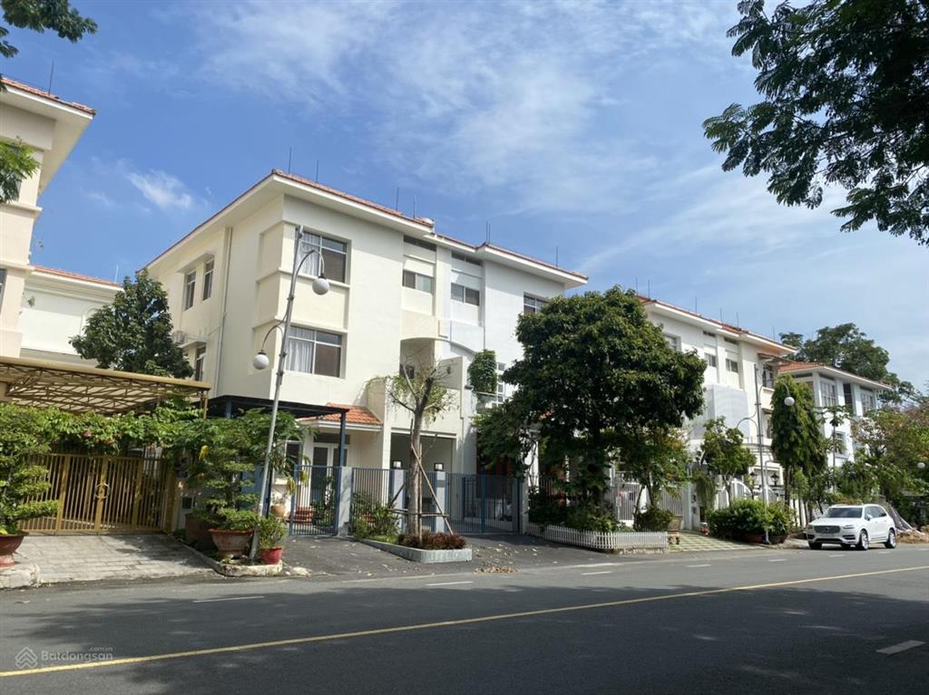 Bán căn biệt thự song lập ngay mặt tiền đường nguyễn cao 200m2, 3 lầu nhà đẹp