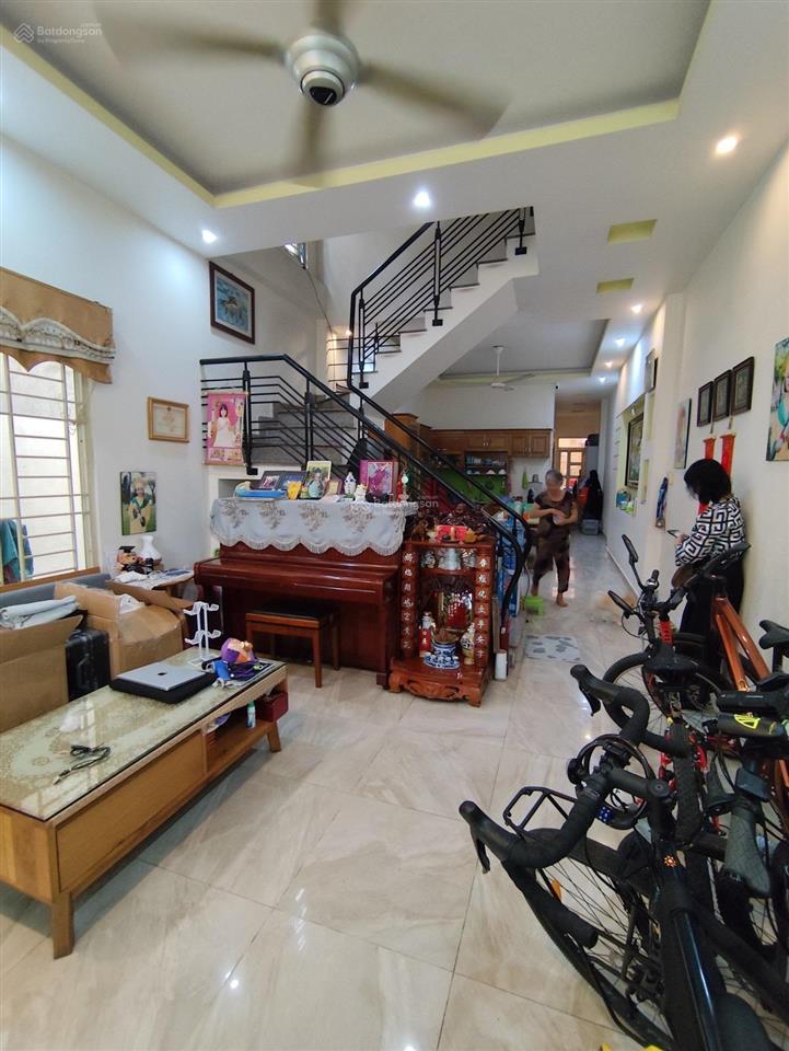 Nguyễn thị thập, quận 7 kề phú mỹ hưng ngang (5x25) dtcn 125m2 sổ vuông a4