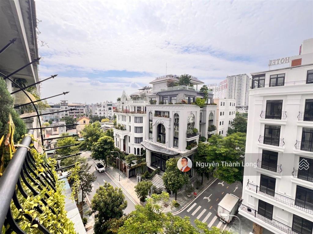Liền kề 8 tầng hiện đại, bề thế giữa phố lâm hạ hoàng như tiếp hồng tiến, dành cho khách vip