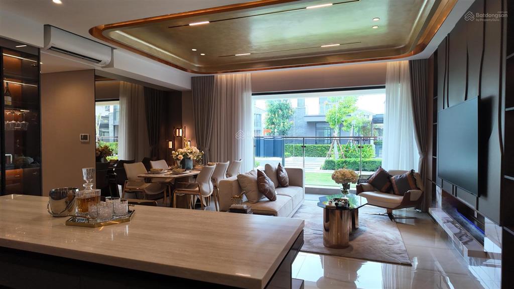 Căn 3 phòng ngủ diện tích lớn 115m2, ưu đãi cho thuê đến 360 triệu, tặng gói nội thất 500 triệu