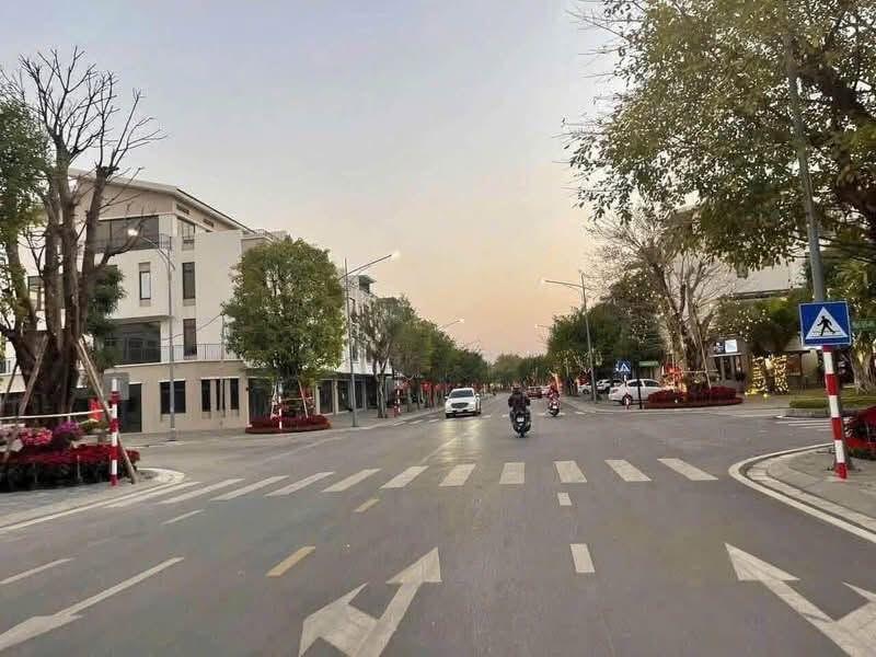 Bán nhà phố Hải Hưng - KĐT Ecopark Hải Dương hoàn thiện full nội thất