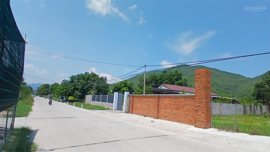 Đất nền 2 mặt tiền đẹp, mặt tiền đường thái khang, phước đồng, nam nha trang