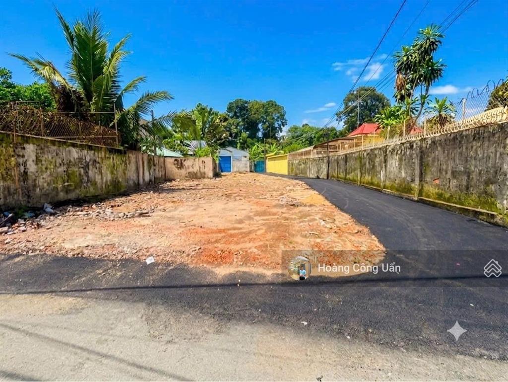 Bán đất góc 2 mặt tiền cù lao phố phường hiệp hoà trấn biên. 1 sẹc đỗ văn thi 50m