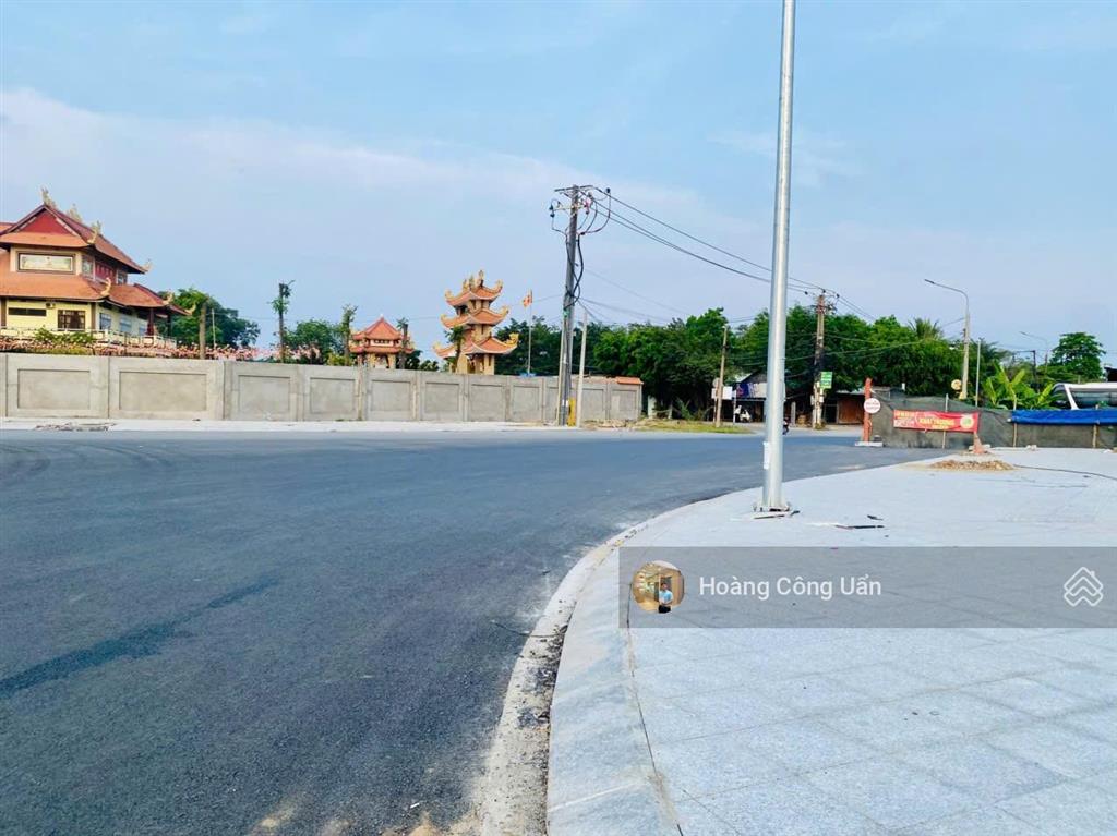 Bán đất mặt tiền đường đỗ văn thi phường hiệp hoà. cách cầu thống nhất 500m. dt 7,7x26m shr thổ cư