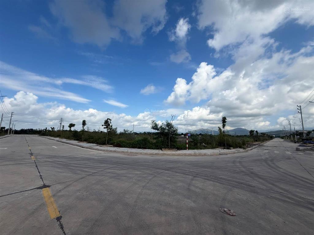 Bán kho bãi, mặt bằng 6000m2 đường nối vành đai 5 đường 10 làn quảng yên, quảng ninh
