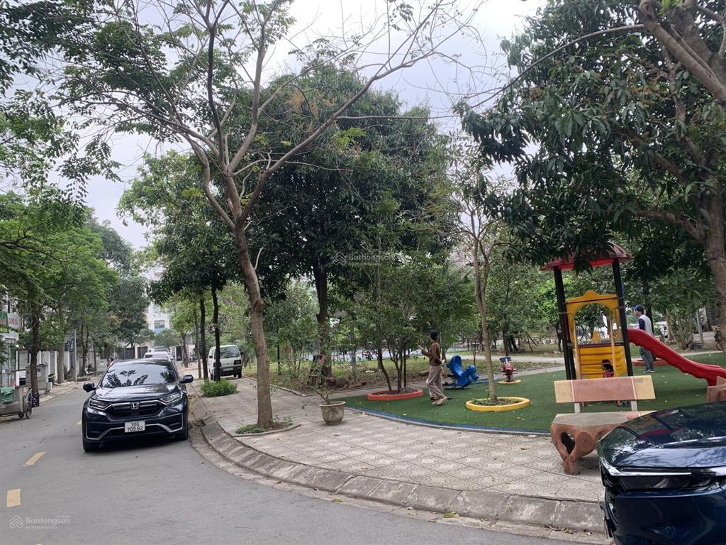 Hot. cần bán shophouse mặt đường 70 kđt foresa tasco xuân phương,90m2 nhà 2 mặt đg,view công viên