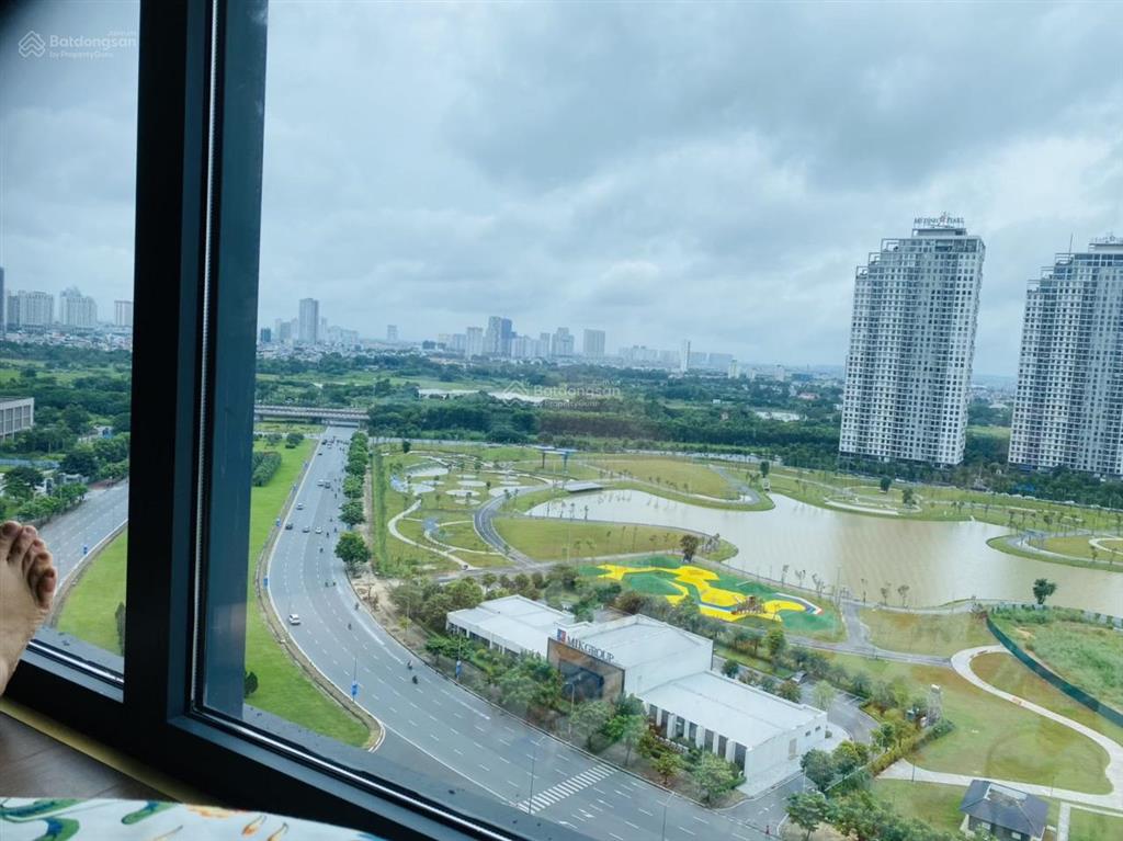 Căn hộ view hồ, 114m2, 3pn, full đồ tại the matrix one, cửa đb, ban công tn, full đồ, giá 10,9 tỷ