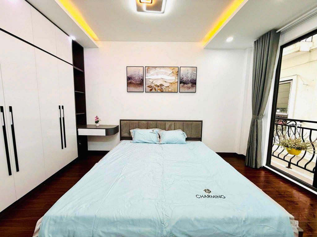 Bán Nhà 14/13 Ngõ Đền Tương Thuận Phố Khâm Thiên, Nhà Mới Lô Góc DT: 16m/4 Tầng - 5.5 Tỷ