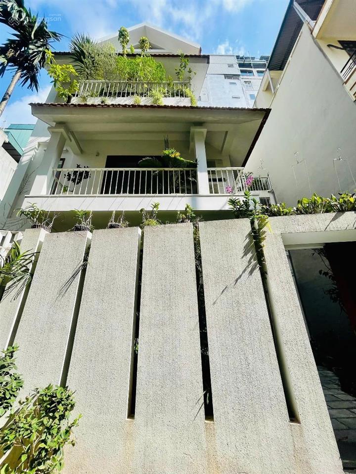 Nhà phố linh lang, phong cách hiện đại greenhome, 130m24 tầng 55 tỷ