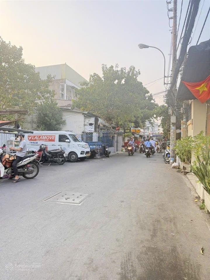 Chính chủ cần ra gấp nhà phố ngang 5x18m hẻm xe hơi tránh lê văn lương, phước kiển, nhà bè.