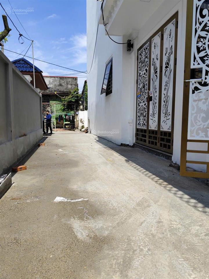 Hơn 2 tỷ có nhà cuối thụy hương, chương mỹ ngõ nông rộng, ô tô đỗ cách khoảng 20m 30m2x4 tầng, 3pn