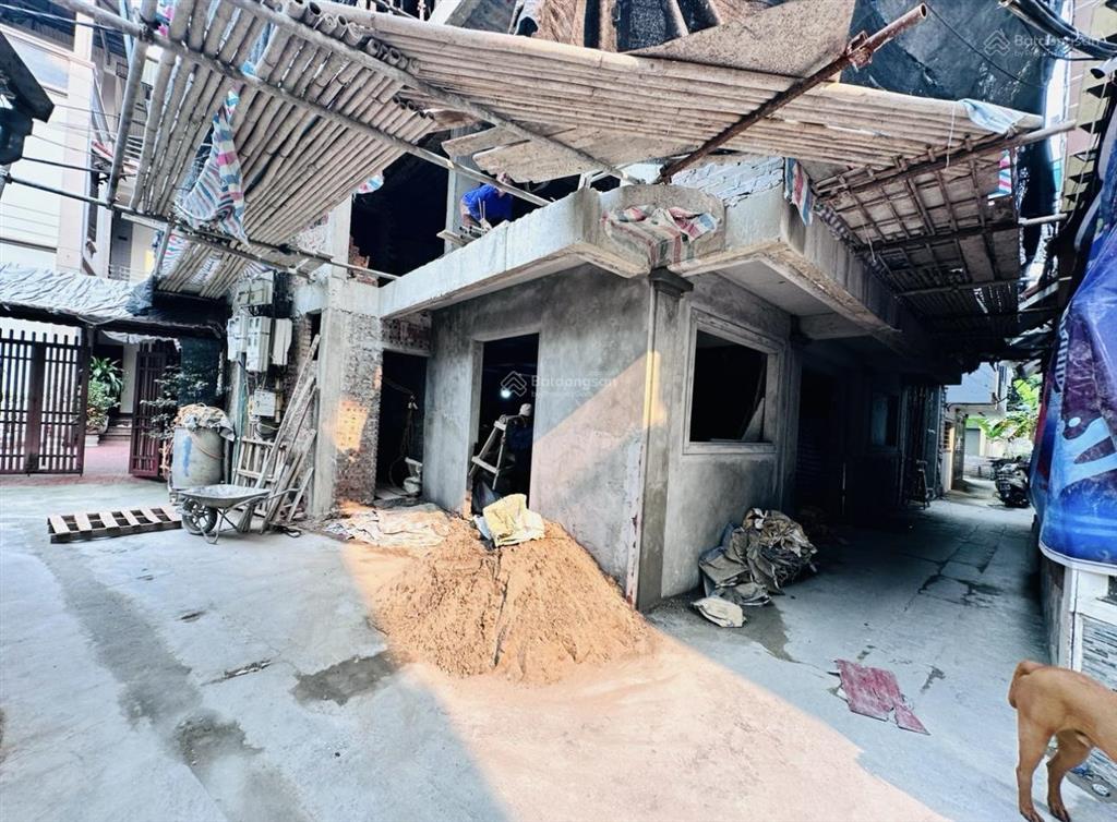 Cần bán nhanh mai dịch, cầu giấy 55m2 mt 4.5m lô góc 2 mặt ngõ đã lên móng