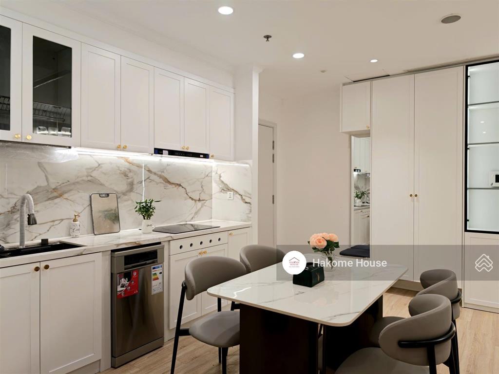Bán nhanh căn hộ 2pn 82m2 landmark 6 tầng đẹp, nhà mới tinh, sổ hồng vĩnh viễn giá tốt còn tl