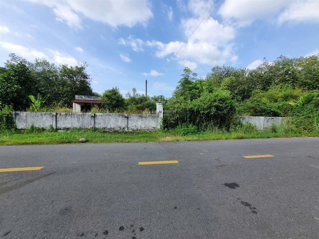 Bán đất mặt tiền bến đình, xã an nhơn tây dt 3.739m2 = 28.5m x 98m, có 500m2 tc, giá 16 tỷ