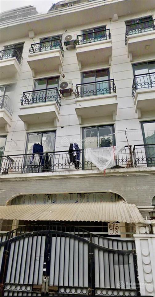 Bán nhà phùng khoang liền kề phân lô ô tô tránh 68m 18,6 tỷ