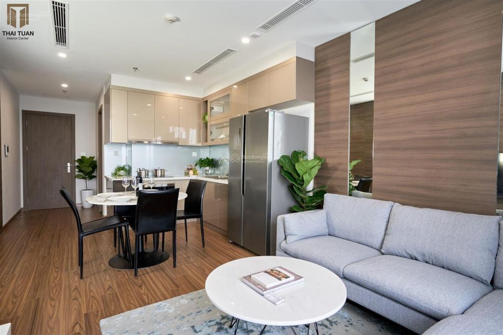 Chính chủ gửi bán căn hộ 2pn 68m2 tòa w3 vinhomes westpoint, view khách sạn marriot giá tốt