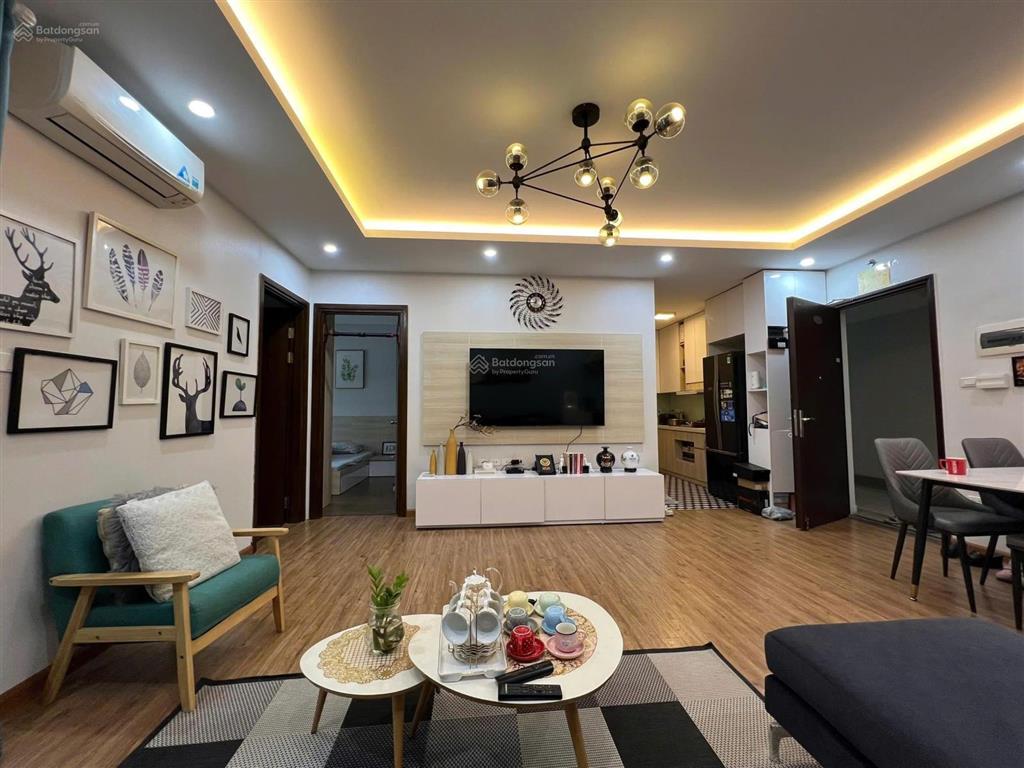 Cần bán gấp căn flc phạm hùng 70m2 2n2w sổ đỏ full nội thất như hình 5,5 tỷ còn thương lượng