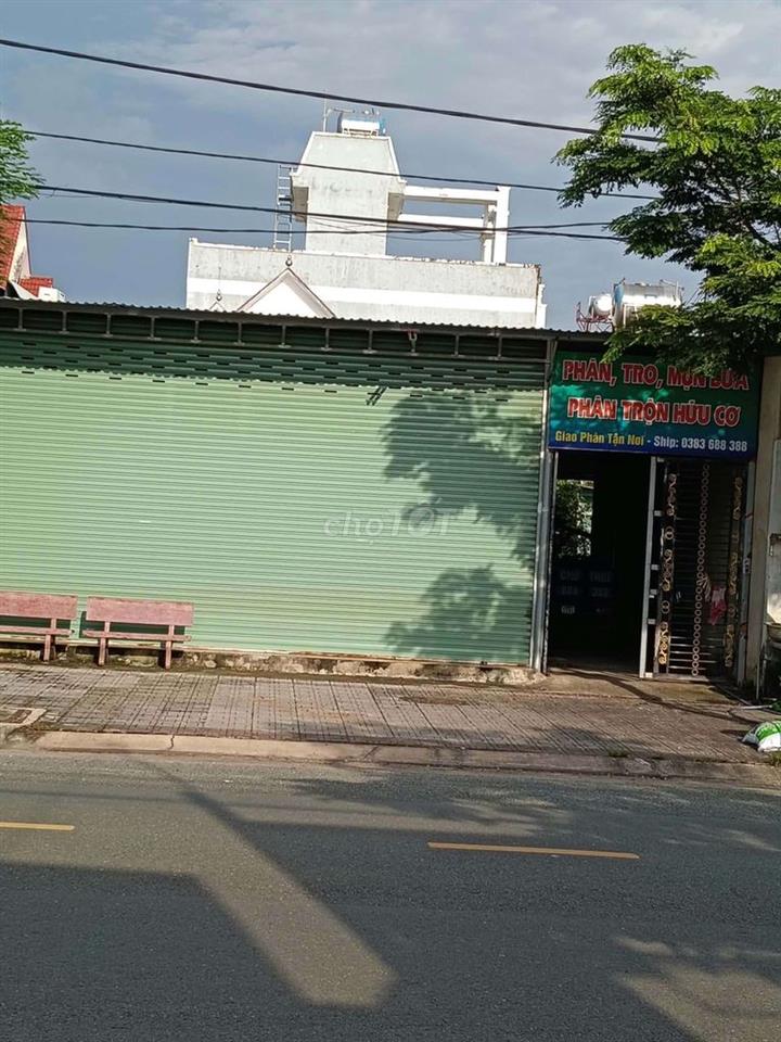 Bán đất mặt tiền 445m² có nhà ki-ốt, Chơn Thành