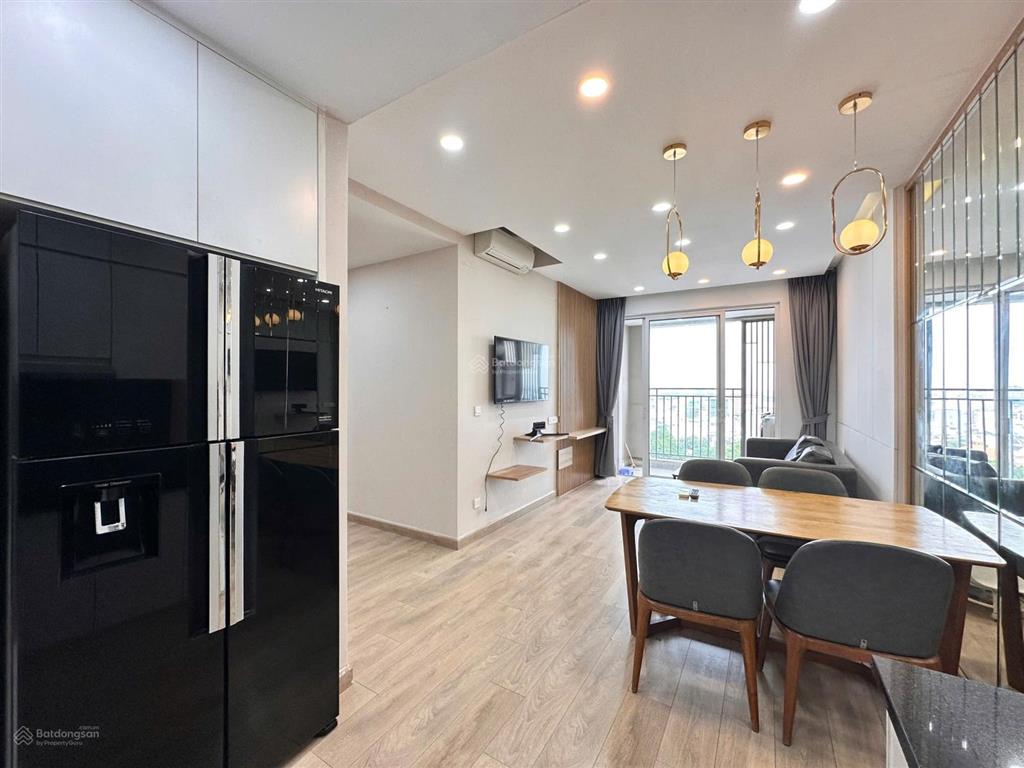 Chuyển nhượng căn 2pn/2wc sẵn sổ hồng 75m2( tim tường) full nội thất đẹpgarden gate 7.1tỷ bao hết