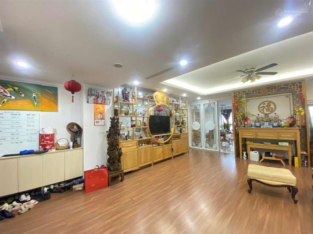 142m2 trung tâm cầu giấy cạnh đại sứ quán mỹ, view panorama