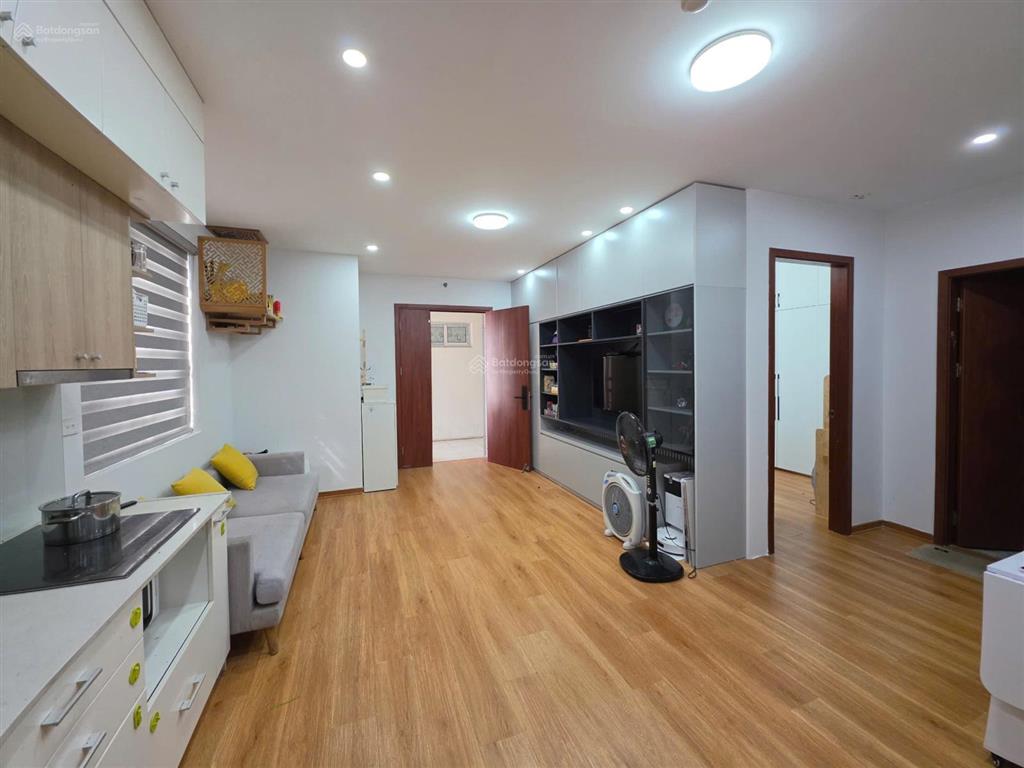 Bán chung cư 83 ngọc hồi, pháp vân, hoàng mai. 62m2, 2pn, 2wc. giá 2 tỷ 9