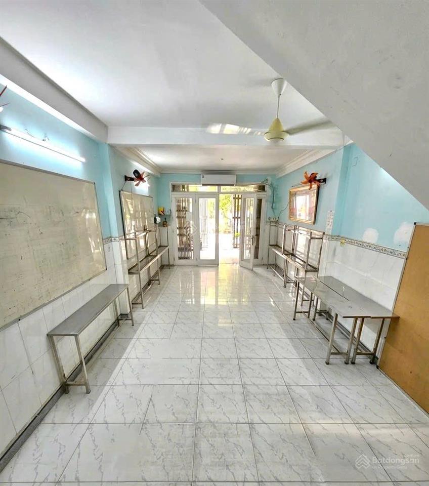 Nhỉnh 6 tỷ nhà 3 tầng kinh dương vương, dt (72m) hẻm xe tải tránh, shr hoàn công đủ (kk0110).