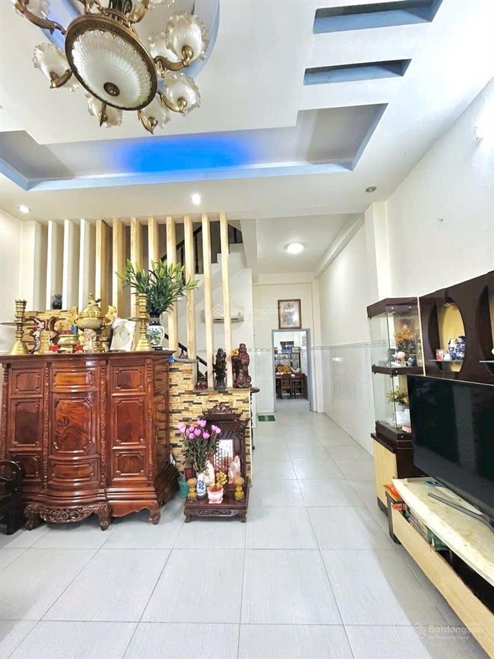 Nhỉnh 5 tỷ nhà đẹp tỉnh lộ 10, ngang 5m, 3 tầng btct, hẻm xe tải tránh, vào ở ngay (kk2909).