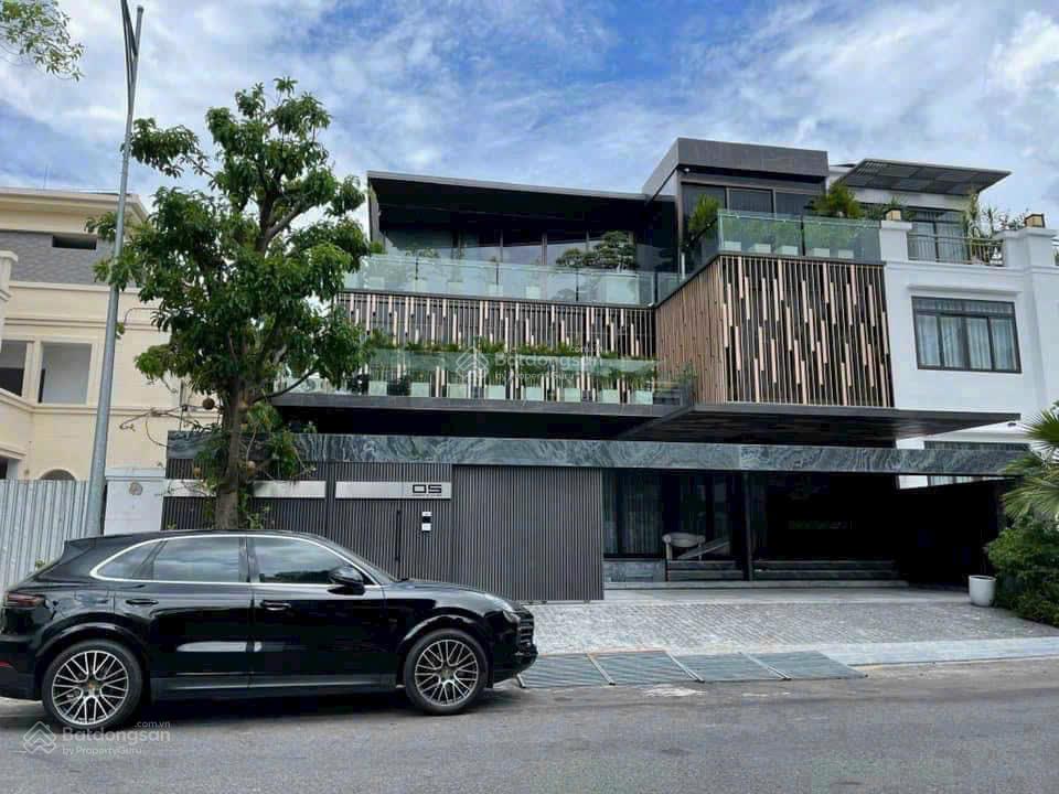 Bán gấp biệt thự tứ lập mỹ gia 1, phú mỹ hưng đường lớn nhà đẹp cần bán gấp 105 tỷ ~ 255m2