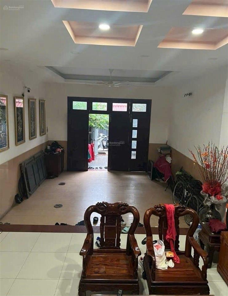 Nhà 3 tầng gara ô tô trung tâm quận 7 523m2 chỉ 11,8 tỷ