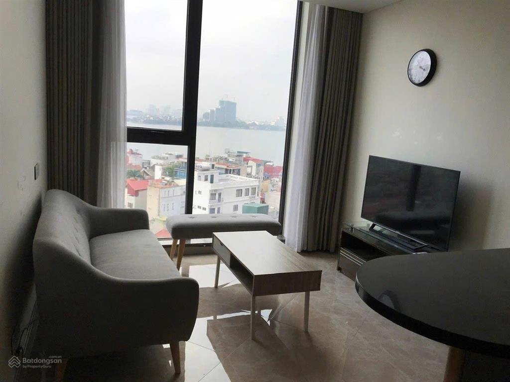 Căn 1 ngủ sun thuỵ khuê tầng trung view trọn hồ tây