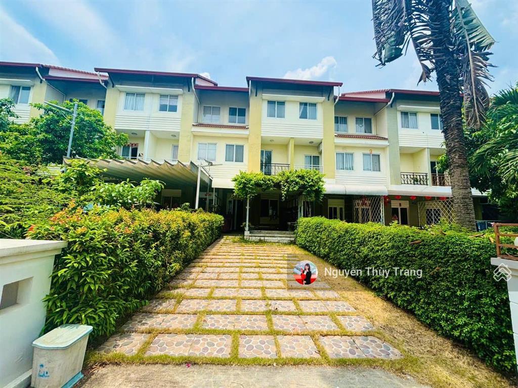 Bán gấp biệt thự 150m2 tại khu đô thị việt sing the oasis, 6 tỷ vnd
