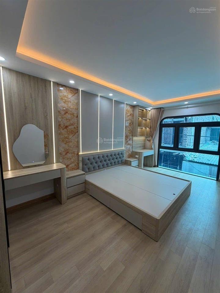 Nhà mới view hồ, ngõ thông ôtô đỗ cửa, sát trường thcs yên nghĩa, 48m2 x 5 tầng thang máy, 10.3 tỷ