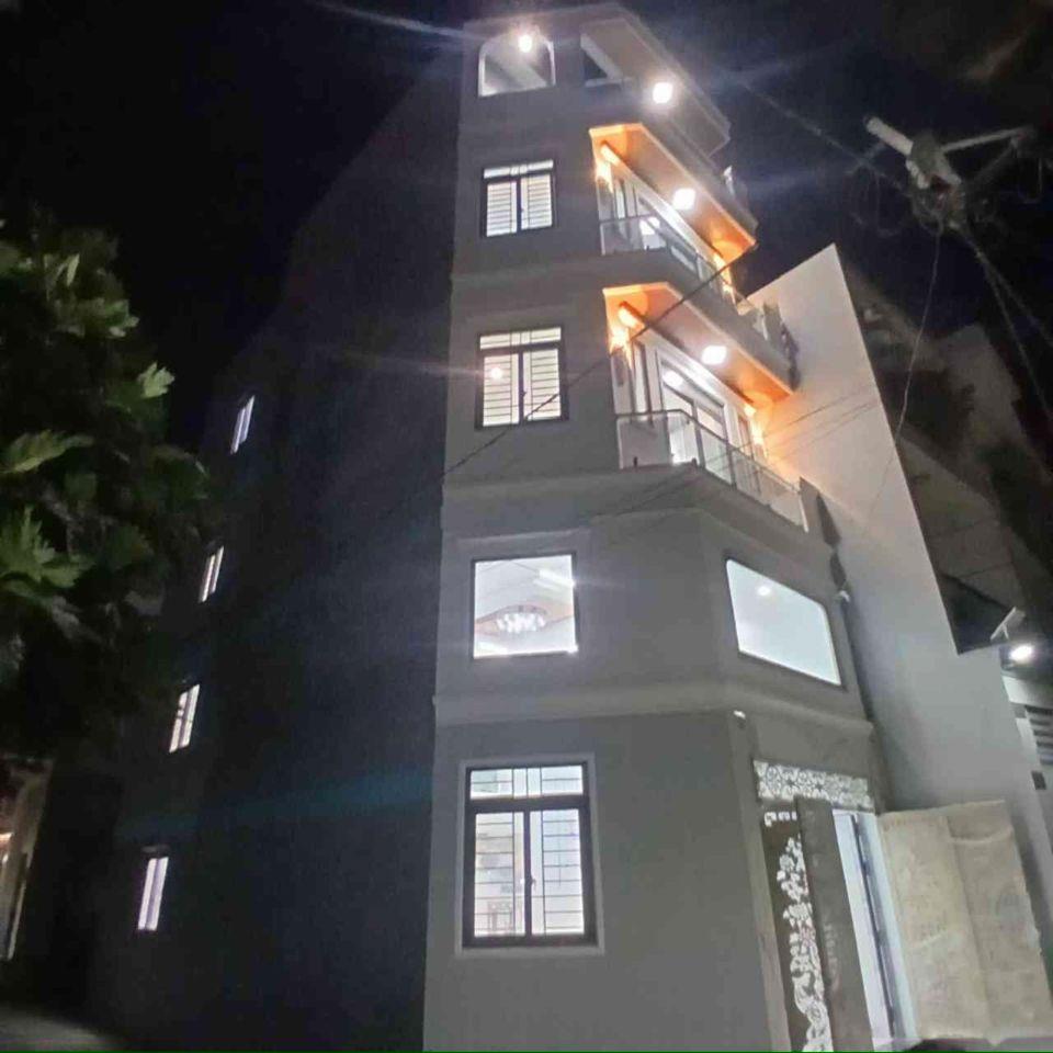 Nhà 5 tần xây mới (5.2x13) căn góc 2 mặt hẻm sát khu Tên Lửa hẻm xe hơi thông thoáng 7₫ nhỉnh #00250