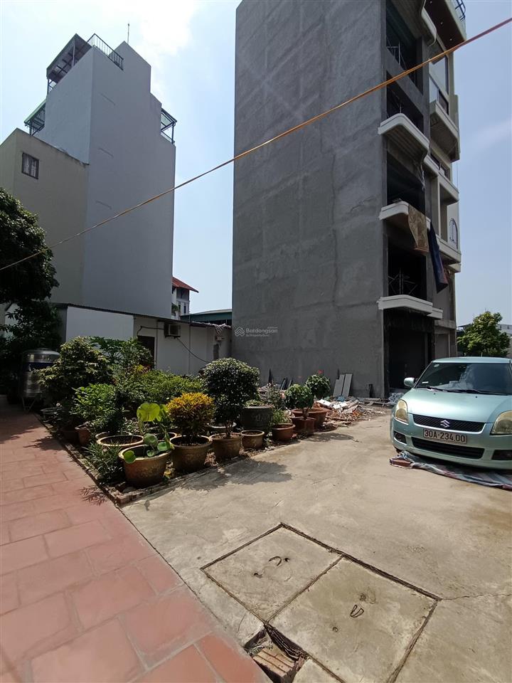 Cực hiếm giá siêu linh động 50m2 đất ngọc thụy mặt tiền 5m lô góc ô tô vào tầm 10 tỷ