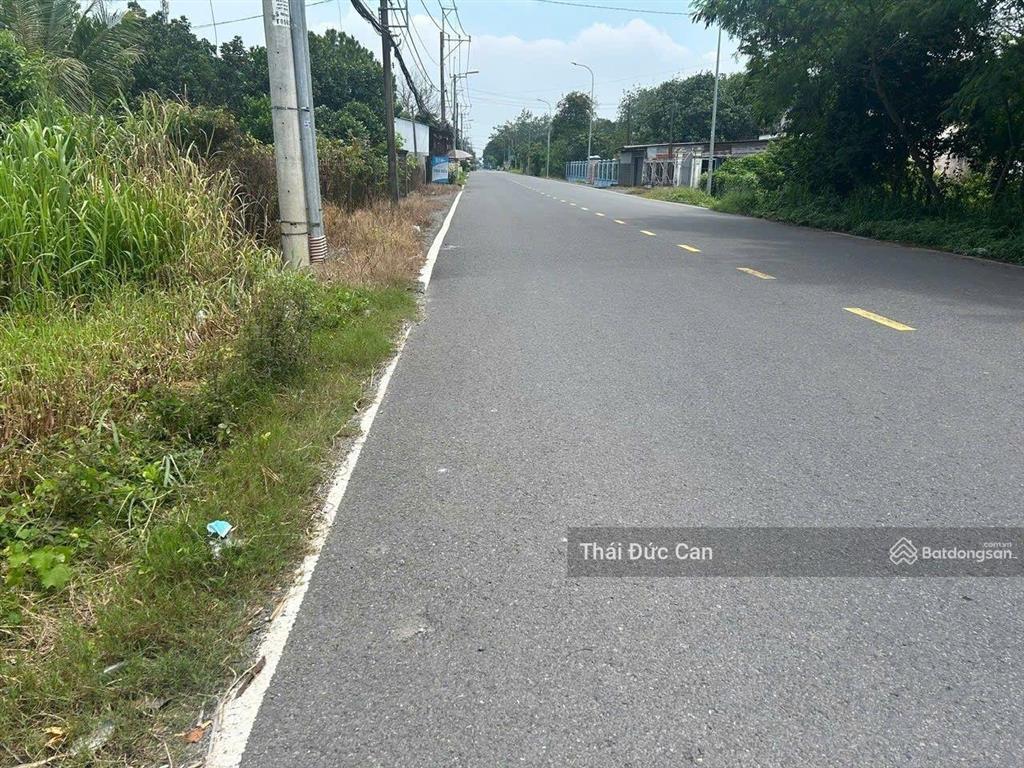 Mt nguyễn văn khạ dt=21x120m= 2.585m, có 900m thổ cư, giá chỉ 15 tỷ xã phú hòa đông, nối tỉnh lộ 15