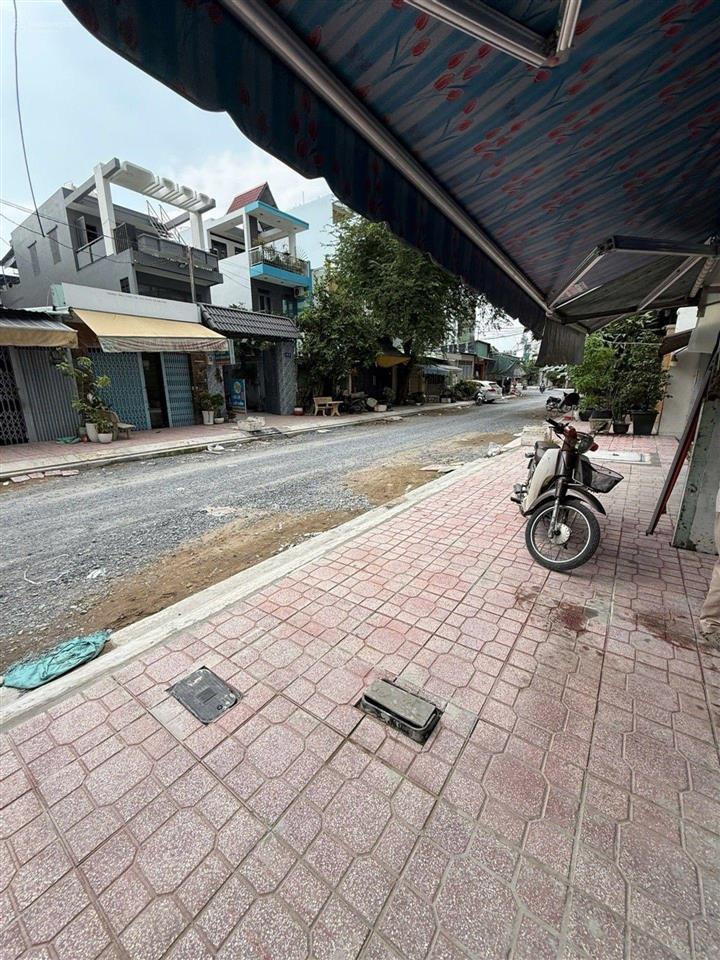 Bán gấp đất trống, mặt tiền đường nhựa 8m có lề đường kdc lý chiêu hoàng, quận 6, 4x12 giá chỉ 6 tỷ