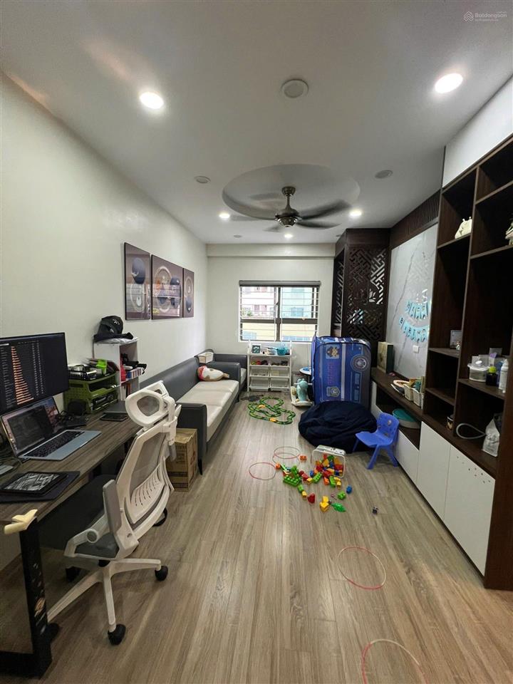 Bán ch 2pn 2wc, 3,2 xtỷ, 77m2 ở chung cư sông nhuệ sails tower, hà đông, hà nội