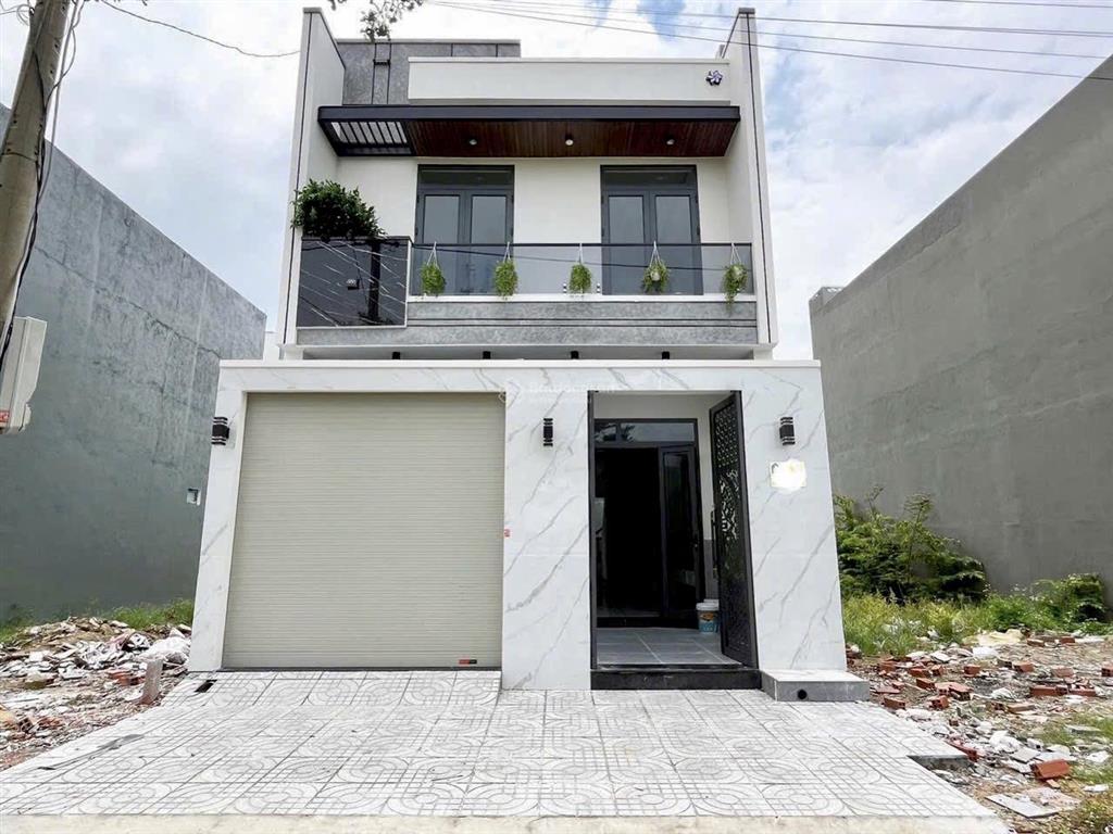 Ngộp cắt lỗ 200tr cần bán nhà nguyễn cửu phú 6x14m. giá 1.05 tỷ. ngay bệnh viện nhi đồng. sổ riêng