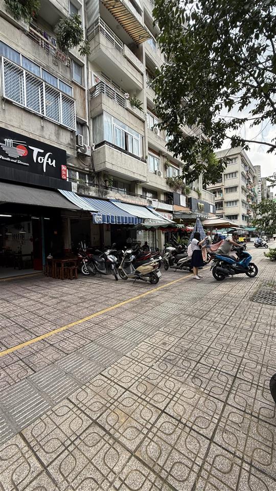 Bán chung cư tầng trệt mặt tiền mạc thiên tích, ngay đh y dược quận 5, 85m2, 2 tầng đúc, sổ riêng