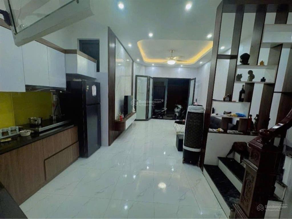 Nhà 5 tầng võ thị sáu 30m ô tô sát nhà sổ nở hậu